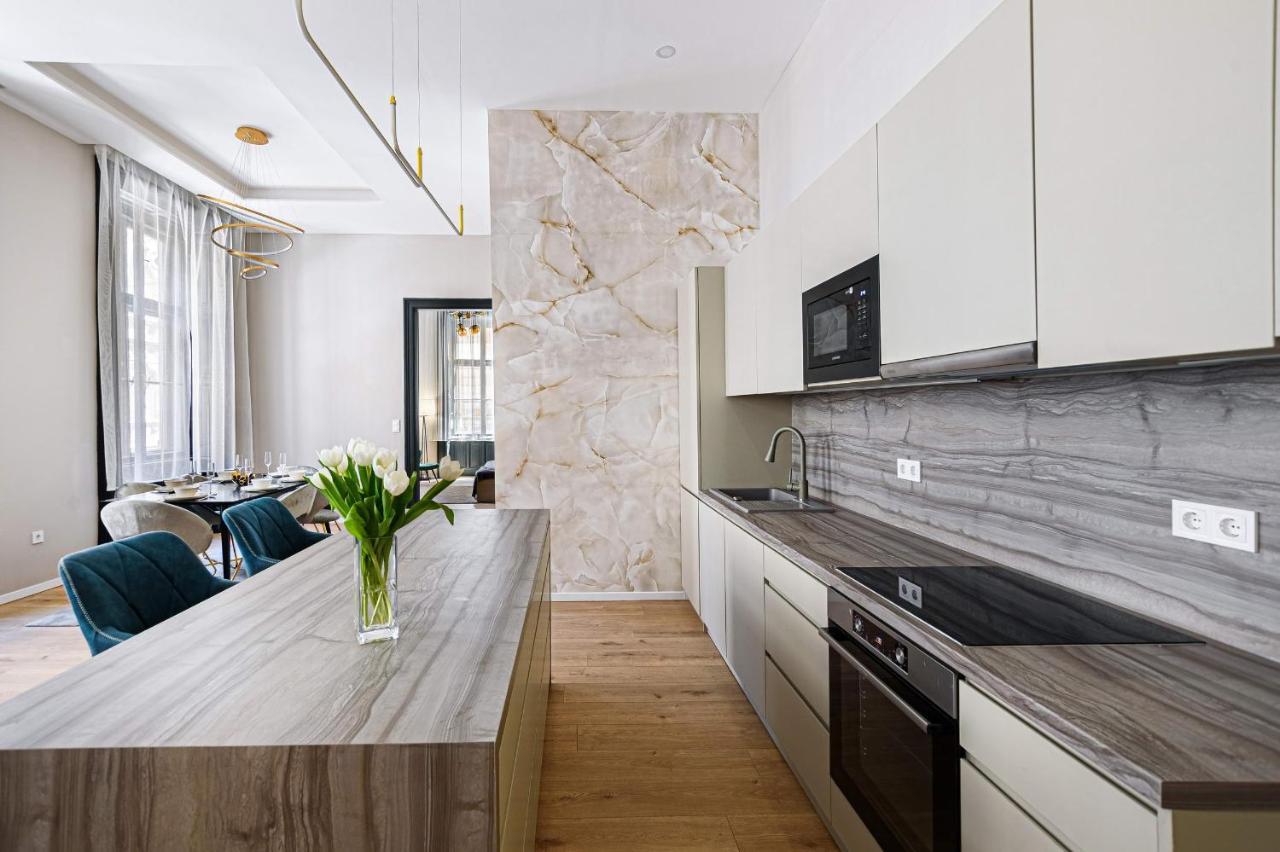 Luxurious & Spacious Central Apartment In The Kertesz Street Будапешт Экстерьер фото